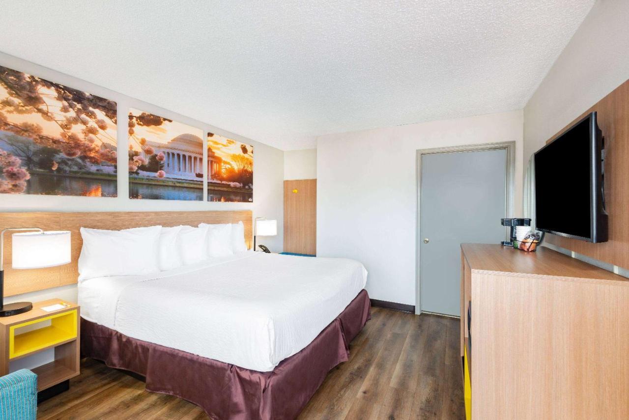 Motel Days By Wyndham Charlottesville/university Area Charlottesville