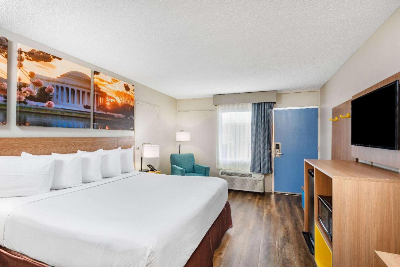 Days By Wyndham Charlottesville/university Area Motel Charlottesville