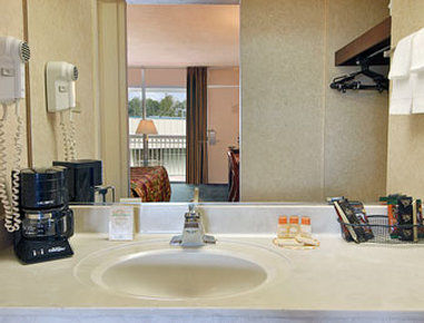 Motel Days By Wyndham Charlottesville/university Area 3*